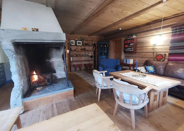 Brattland Saeter Feriehus *